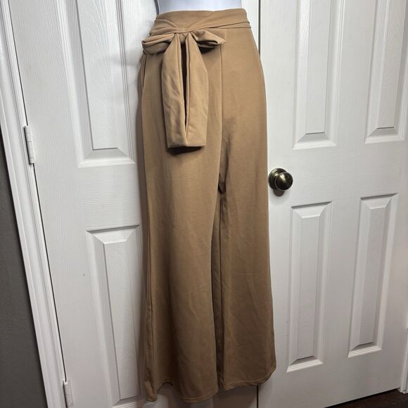 Pants - NWT SHEIN Size Medium Tan Wide Leg Pants Tie Waist High Rise Flowy